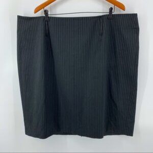 Lane Bryant women's pinstriped skirt b&w plus 28